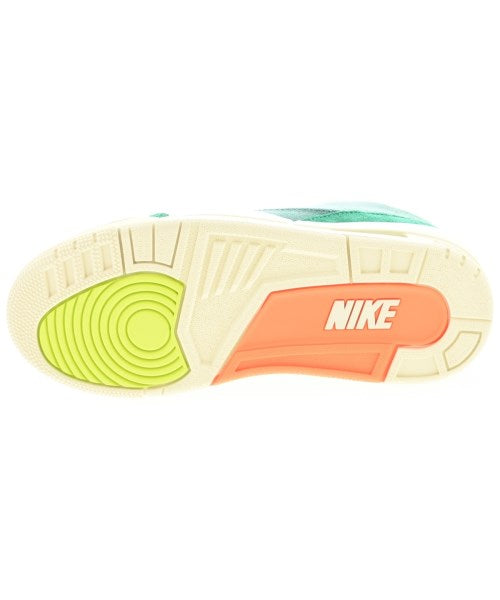NIKE รองเท้าผ้าใบ
