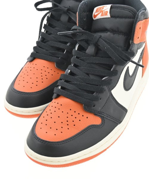 NIKE รองเท้าผ้าใบ
