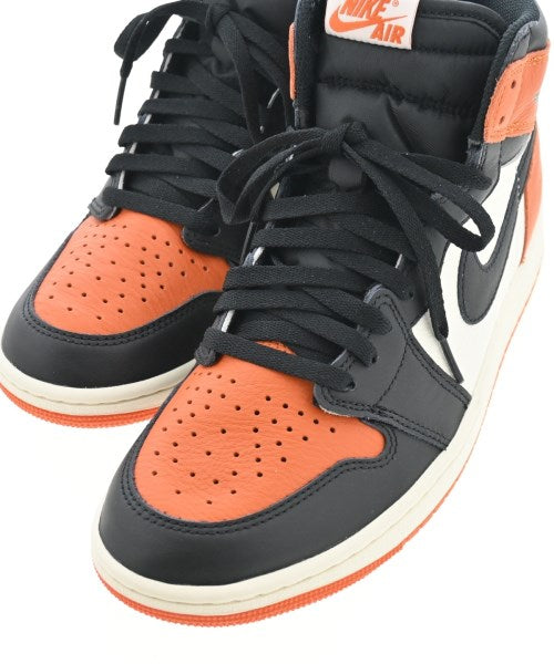 NIKE รองเท้าผ้าใบ