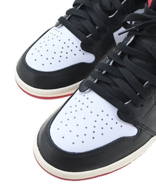 NIKE รองเท้าผ้าใบ