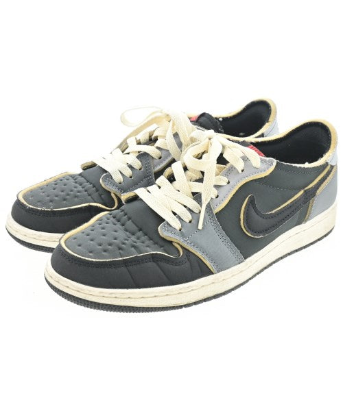 NIKE รองเท้าผ้าใบ