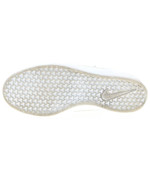 NIKE รองเท้าผ้าใบ