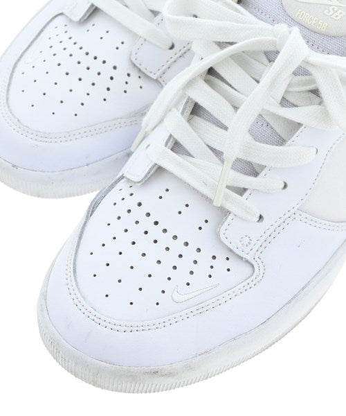 NIKE รองเท้าผ้าใบ