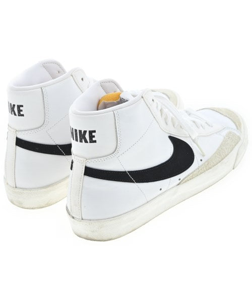 NIKE รองเท้าผ้าใบ