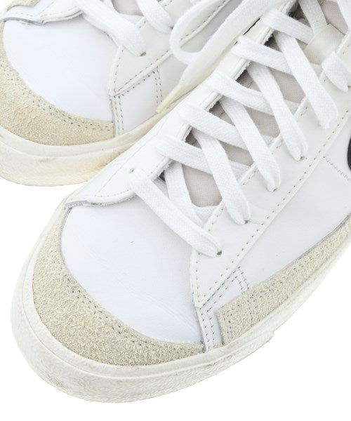 NIKE รองเท้าผ้าใบ