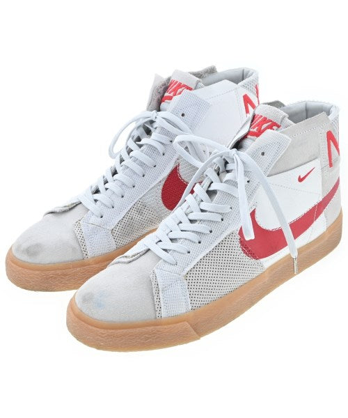 NIKE รองเท้าผ้าใบ