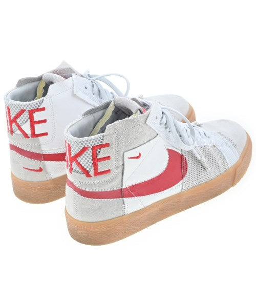 NIKE รองเท้าผ้าใบ