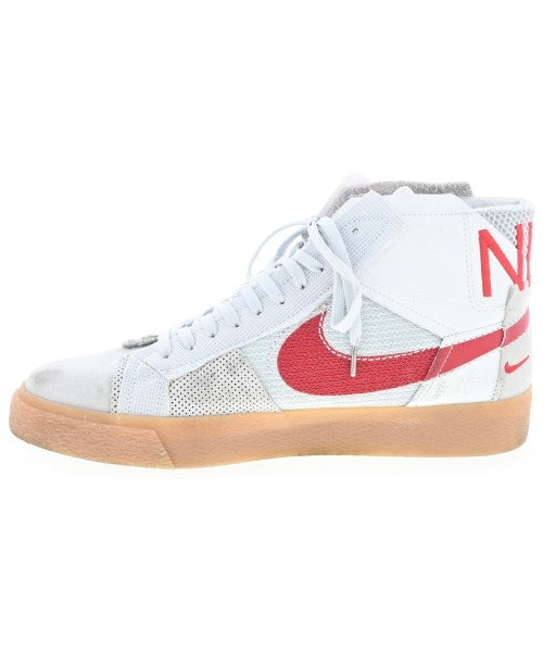 NIKE รองเท้าผ้าใบ
