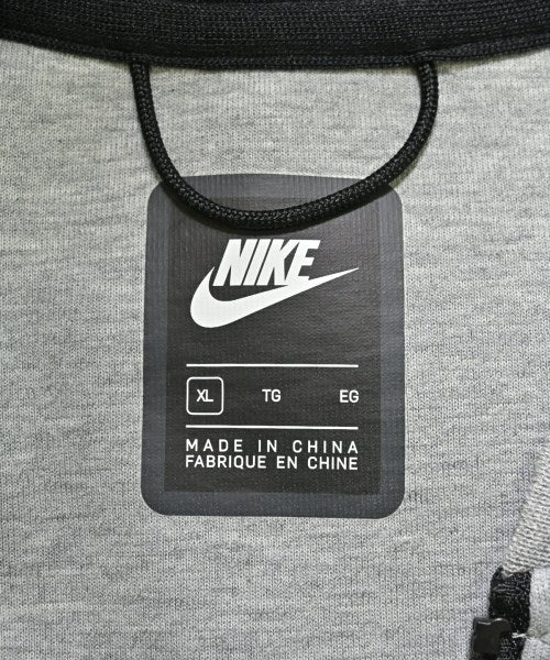 NIKE เสื้อสเวตเตอร์