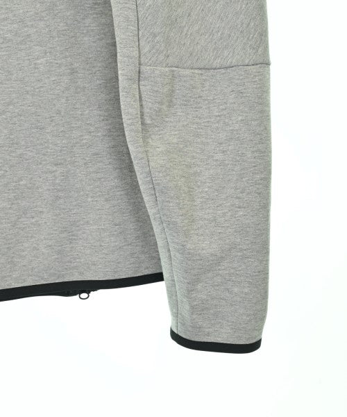 NIKE เสื้อสเวตเตอร์