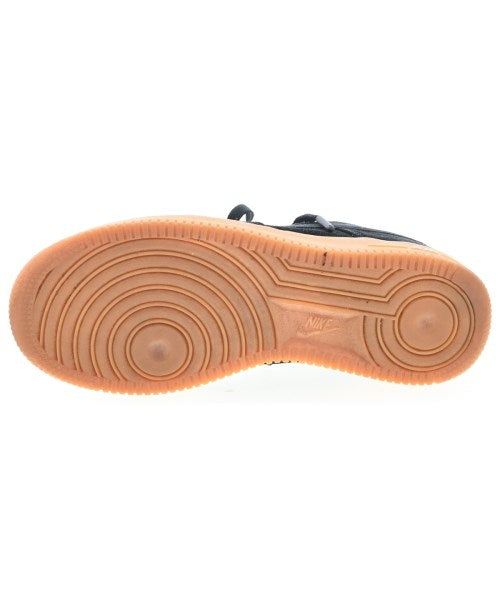 NIKE รองเท้าผ้าใบ
