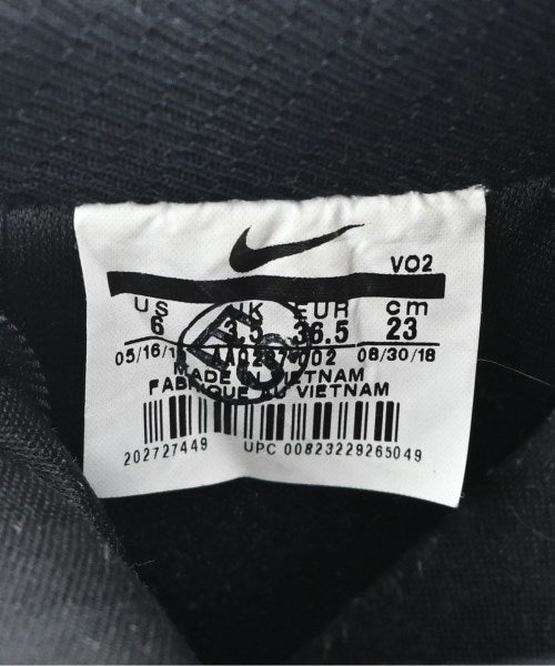 NIKE รองเท้าผ้าใบ