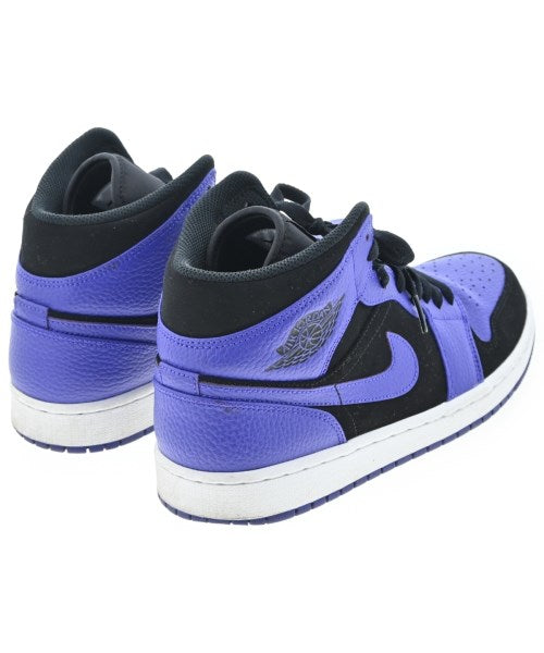 NIKE รองเท้าผ้าใบ