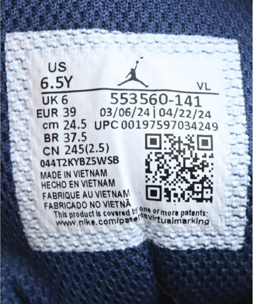NIKE รองเท้าผ้าใบ
