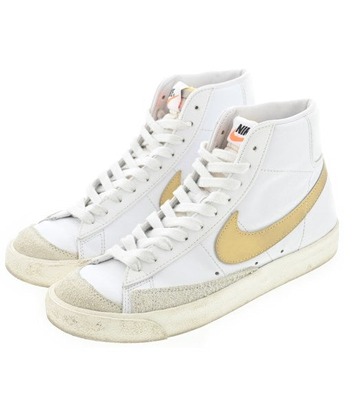 NIKE รองเท้าผ้าใบ