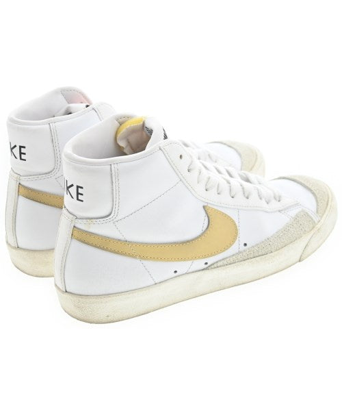 NIKE รองเท้าผ้าใบ