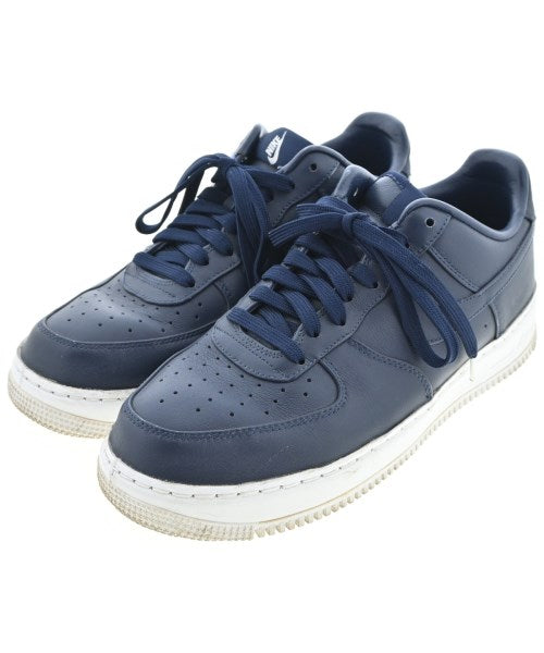 NIKE รองเท้าผ้าใบ