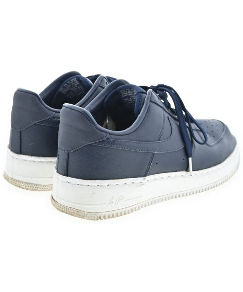 NIKE รองเท้าผ้าใบ