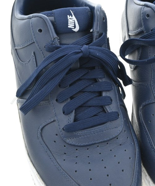 NIKE รองเท้าผ้าใบ