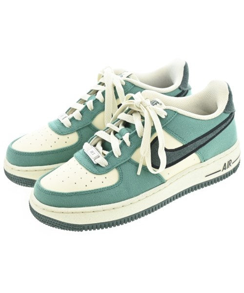 NIKE รองเท้าผ้าใบ