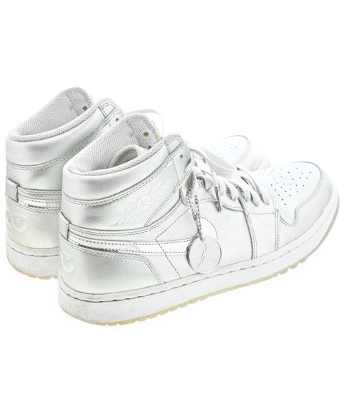 NIKE รองเท้าผ้าใบ