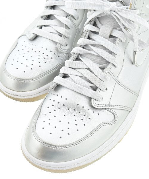 NIKE รองเท้าผ้าใบ