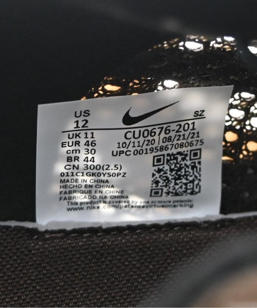 NIKE รองเท้าผ้าใบ