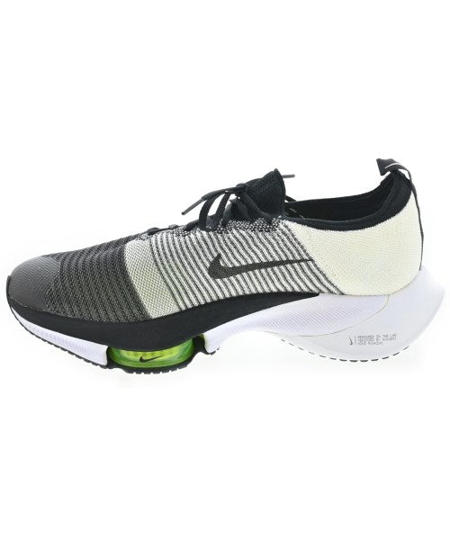 NIKE รองเท้าผ้าใบ