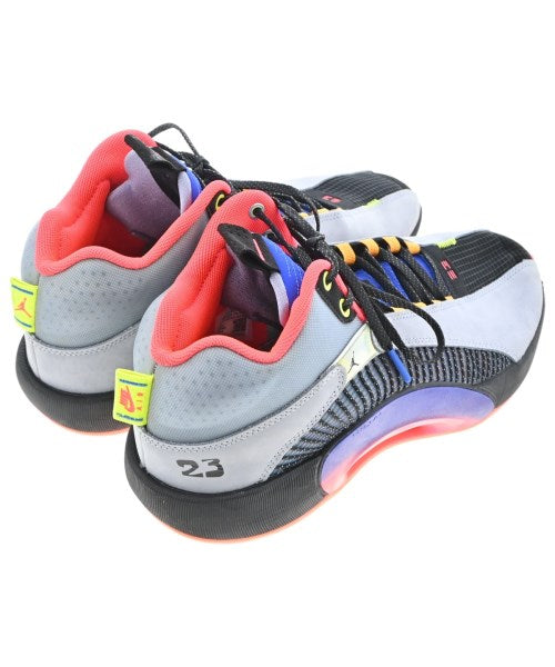 NIKE รองเท้าผ้าใบ