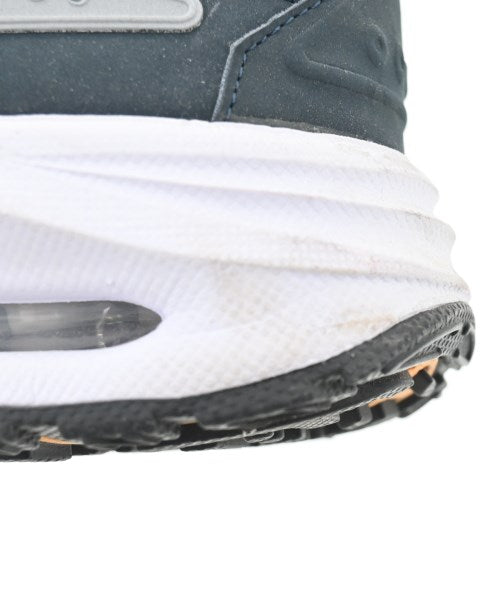 NIKE รองเท้าผ้าใบ