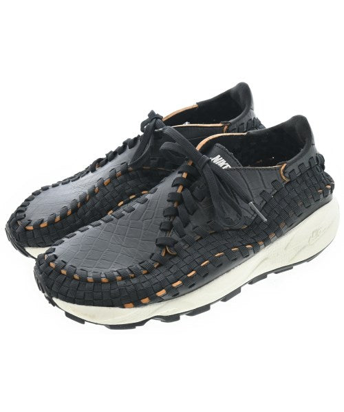 NIKE รองเท้าผ้าใบ
