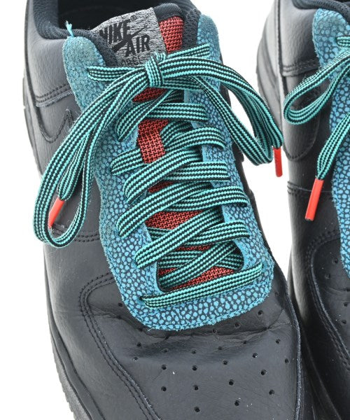 NIKE รองเท้าผ้าใบ