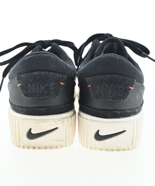 NIKE รองเท้าผ้าใบ