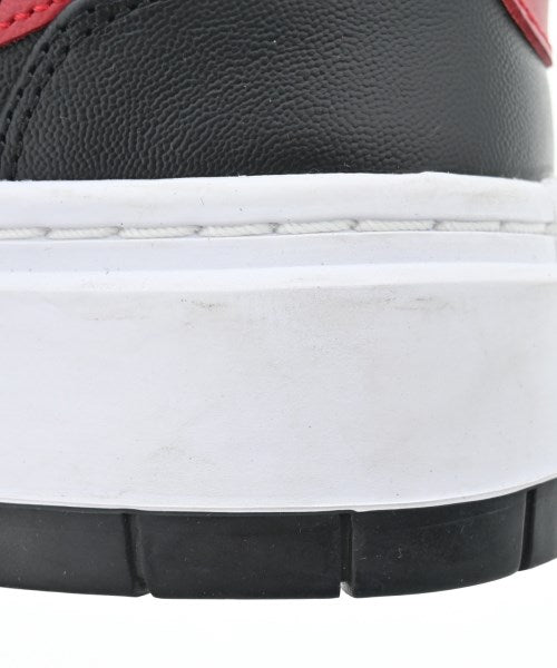 NIKE รองเท้าผ้าใบ