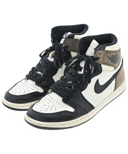 NIKE รองเท้าผ้าใบ