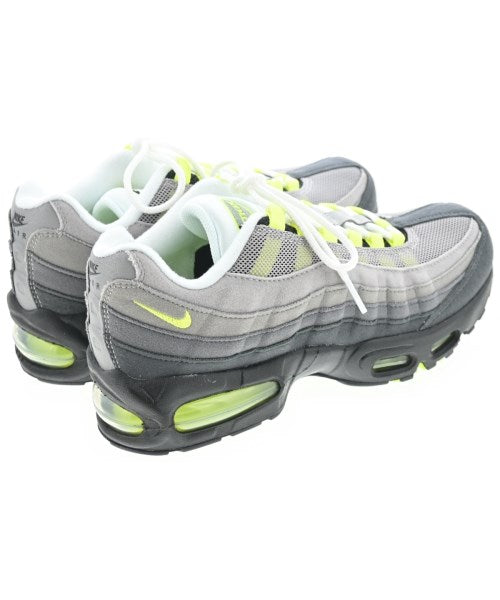 NIKE รองเท้าผ้าใบ
