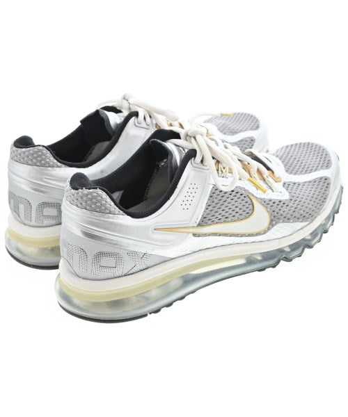 NIKE รองเท้าผ้าใบ