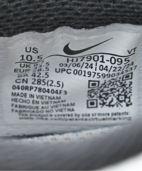 NIKE รองเท้าผ้าใบ