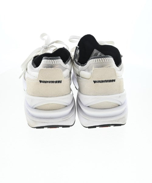 NIKE รองเท้าผ้าใบ