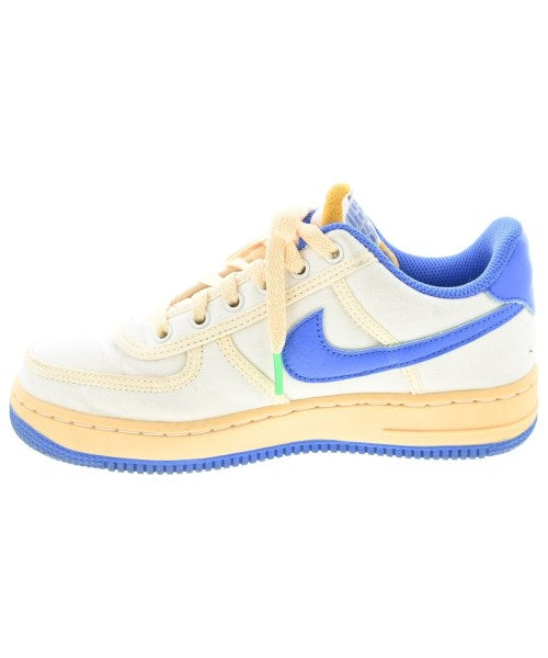 NIKE รองเท้าผ้าใบ