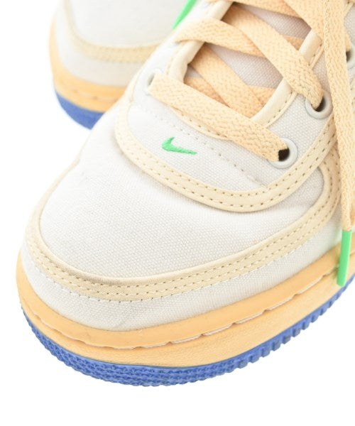 NIKE รองเท้าผ้าใบ