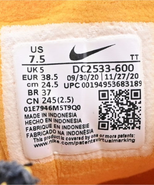 NIKE รองเท้าผ้าใบ