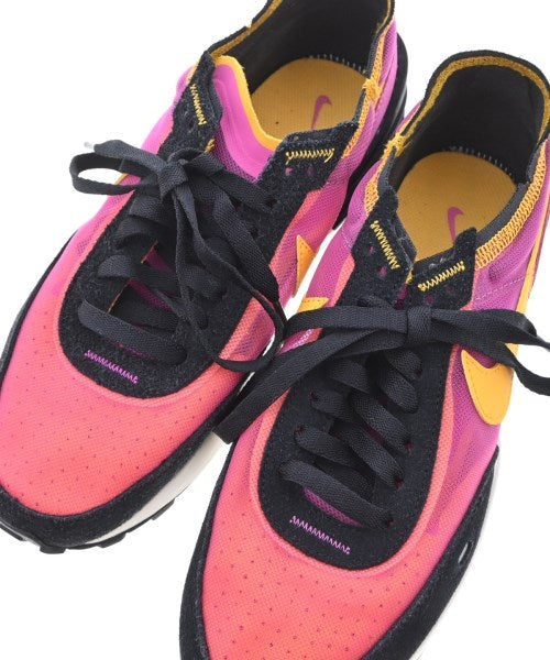 NIKE รองเท้าผ้าใบ