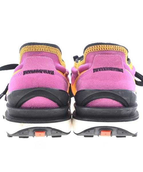 NIKE รองเท้าผ้าใบ