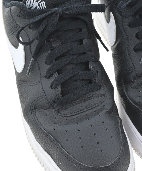 NIKE รองเท้าผ้าใบ