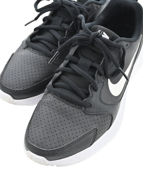 NIKE รองเท้าผ้าใบ