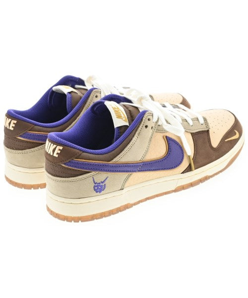 NIKE รองเท้าผ้าใบ