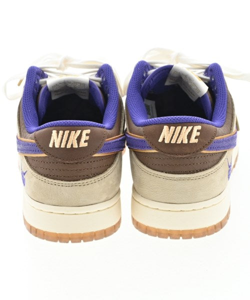 NIKE รองเท้าผ้าใบ