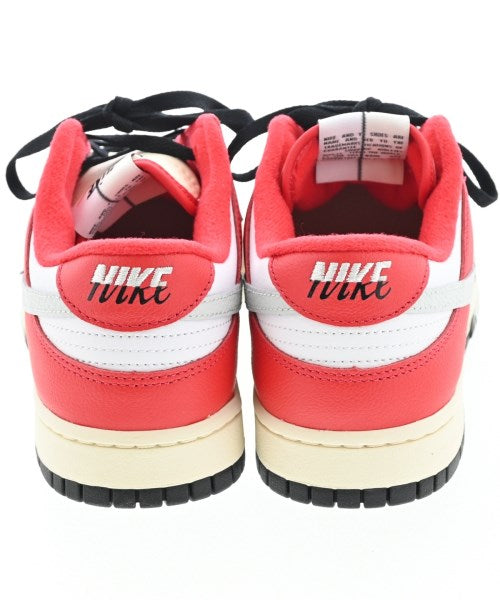 NIKE รองเท้าผ้าใบ