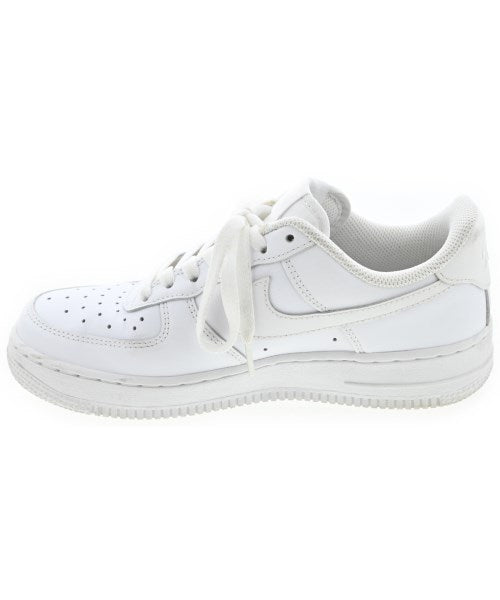 NIKE รองเท้าผ้าใบ